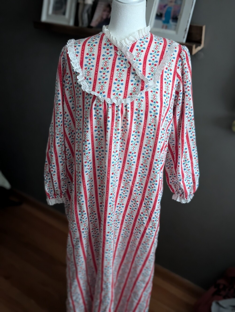 Vintage Lanz of Salzburg Cotton Flannel Maxi Nightgown Large Cottagecore Lace